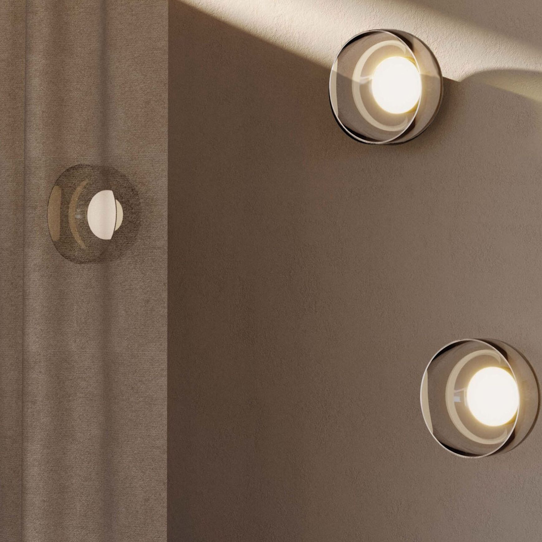 Ipon Wall Light