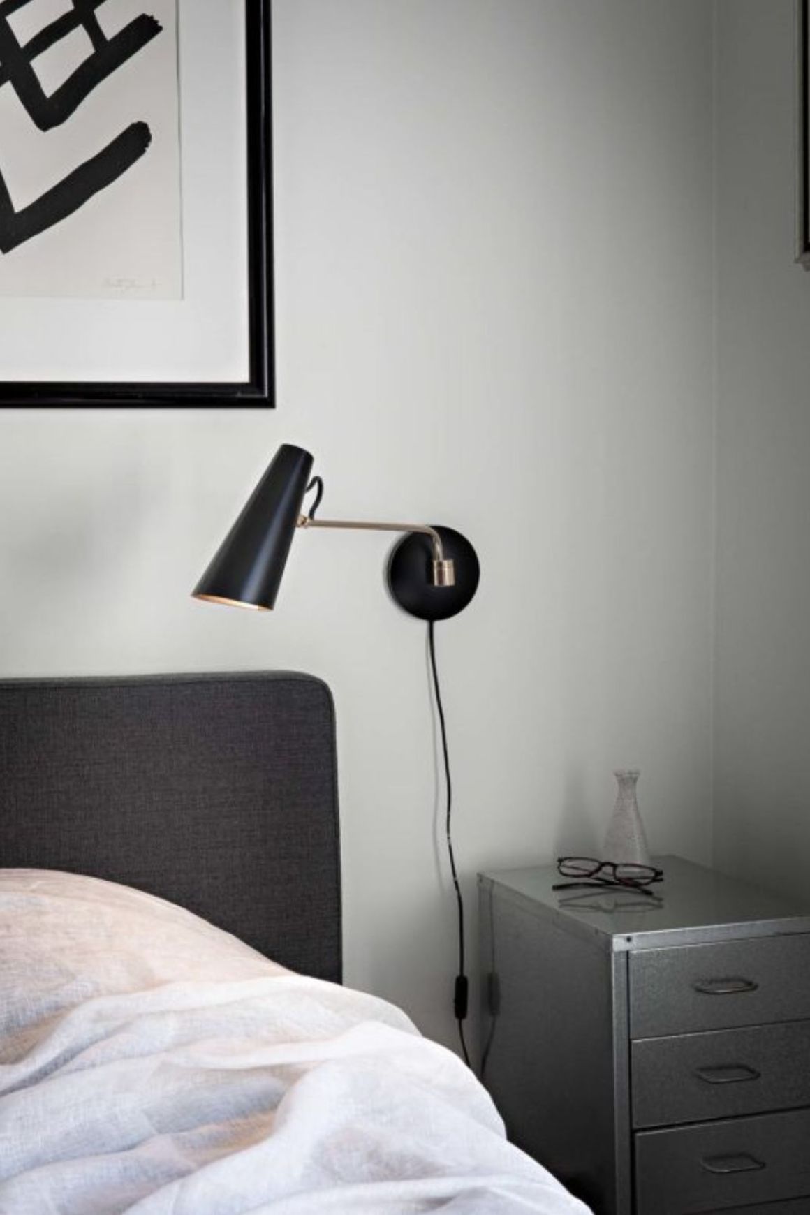 Birdy Swing Wall Light