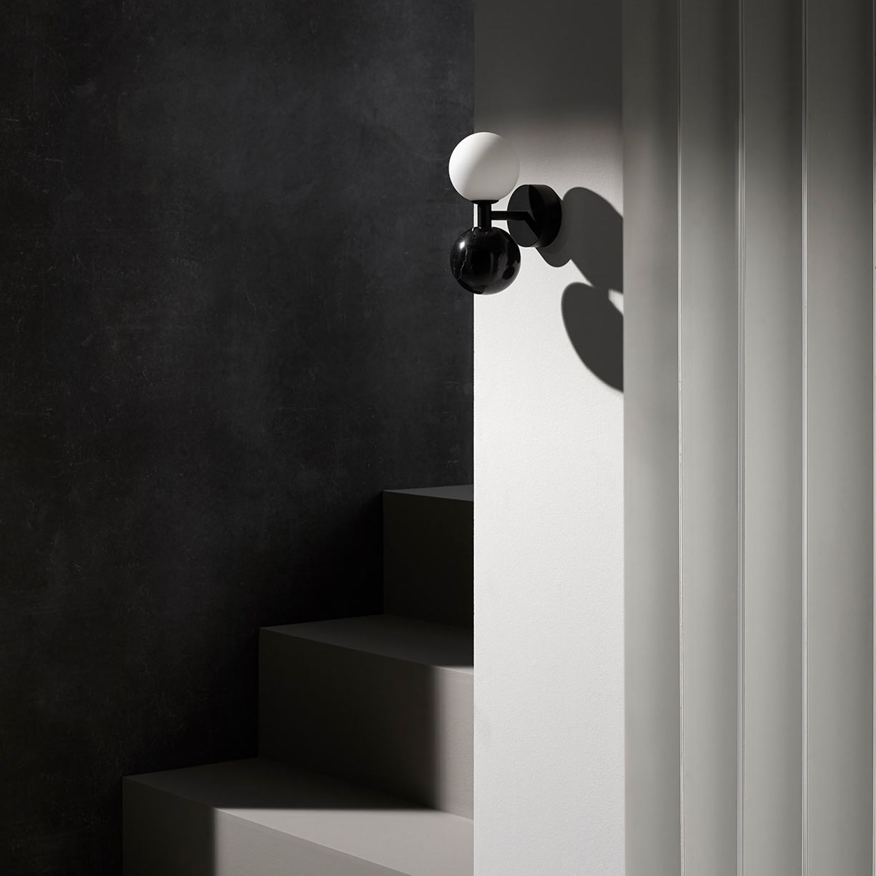 Dalt Wall Light