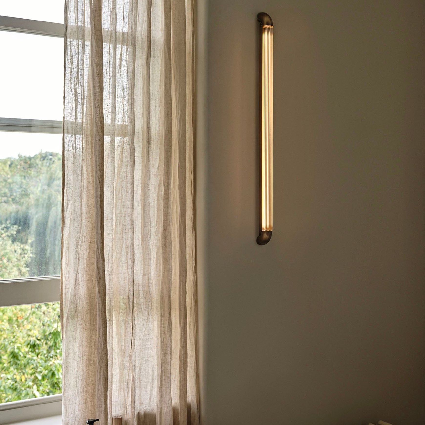Strata Wall Light