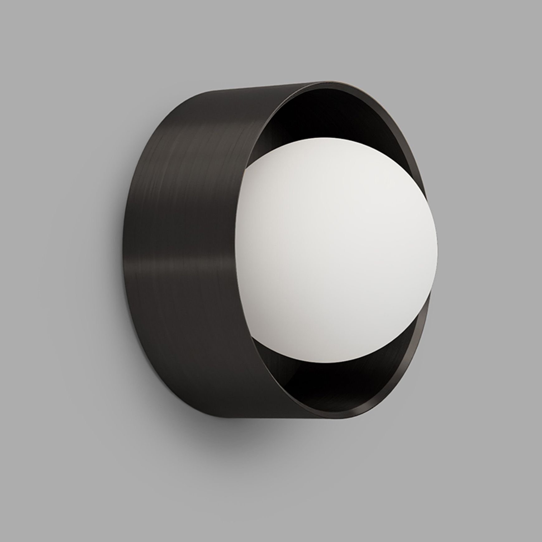 Orb Sur Wall Light