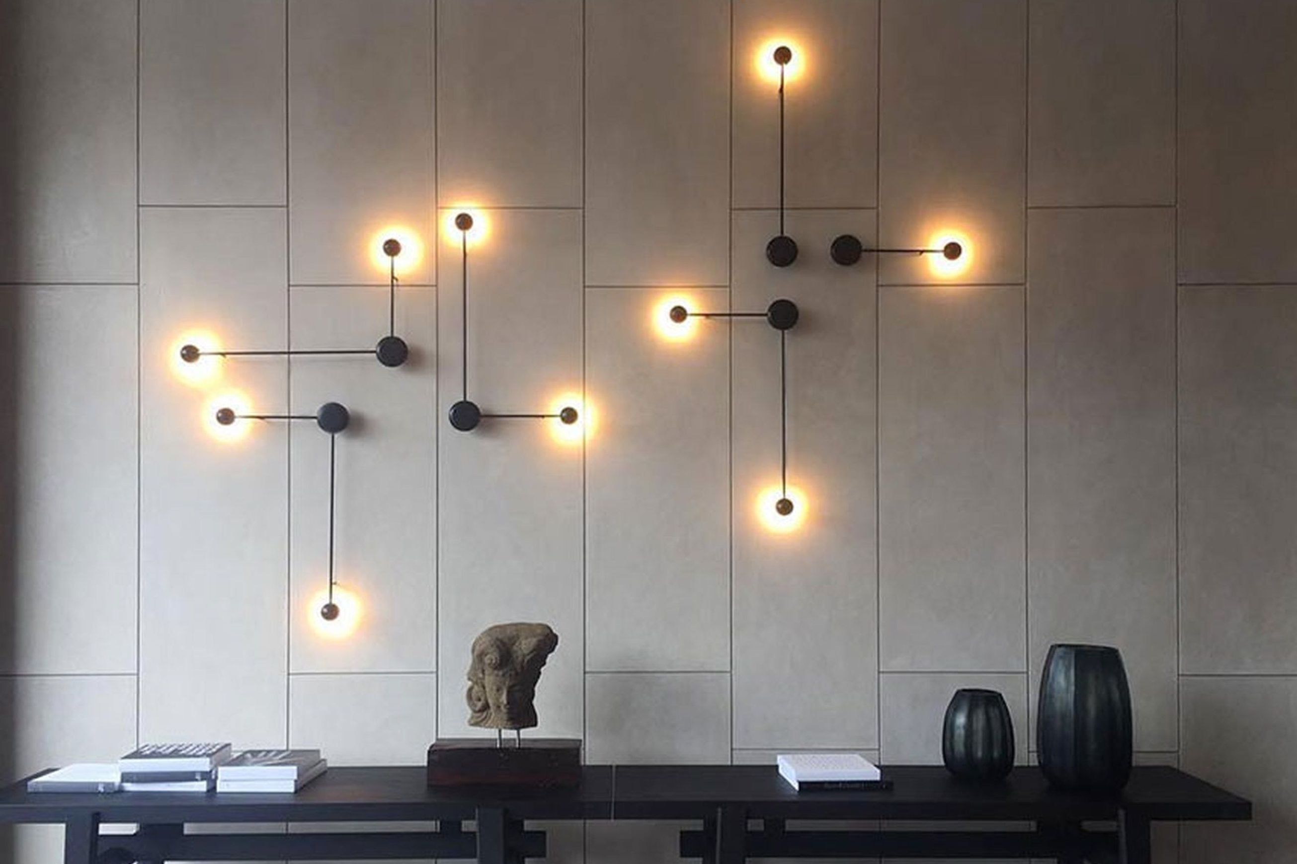 Pin Wall Lamp