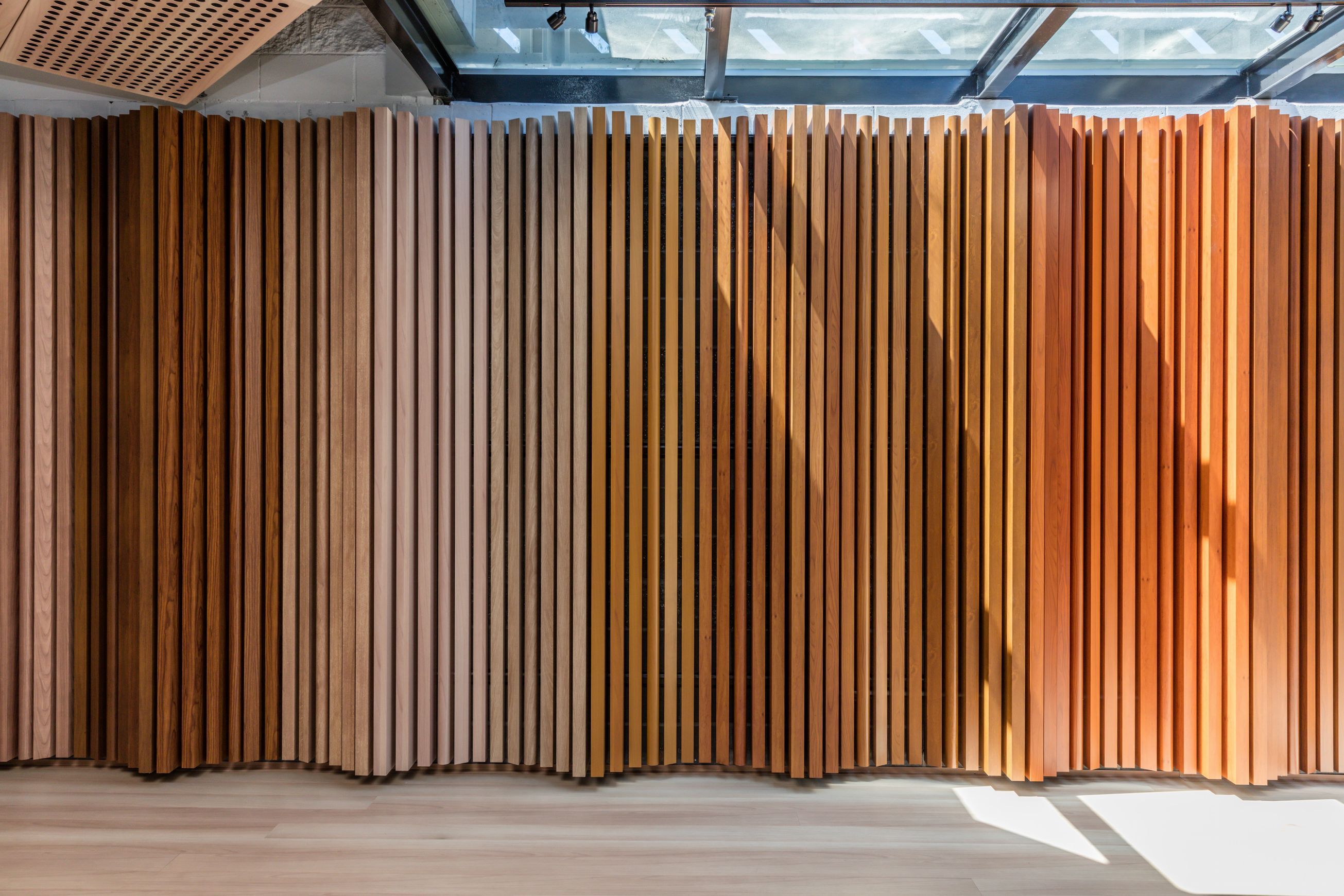 DecoWood Timber-look Finishes for Aluminium