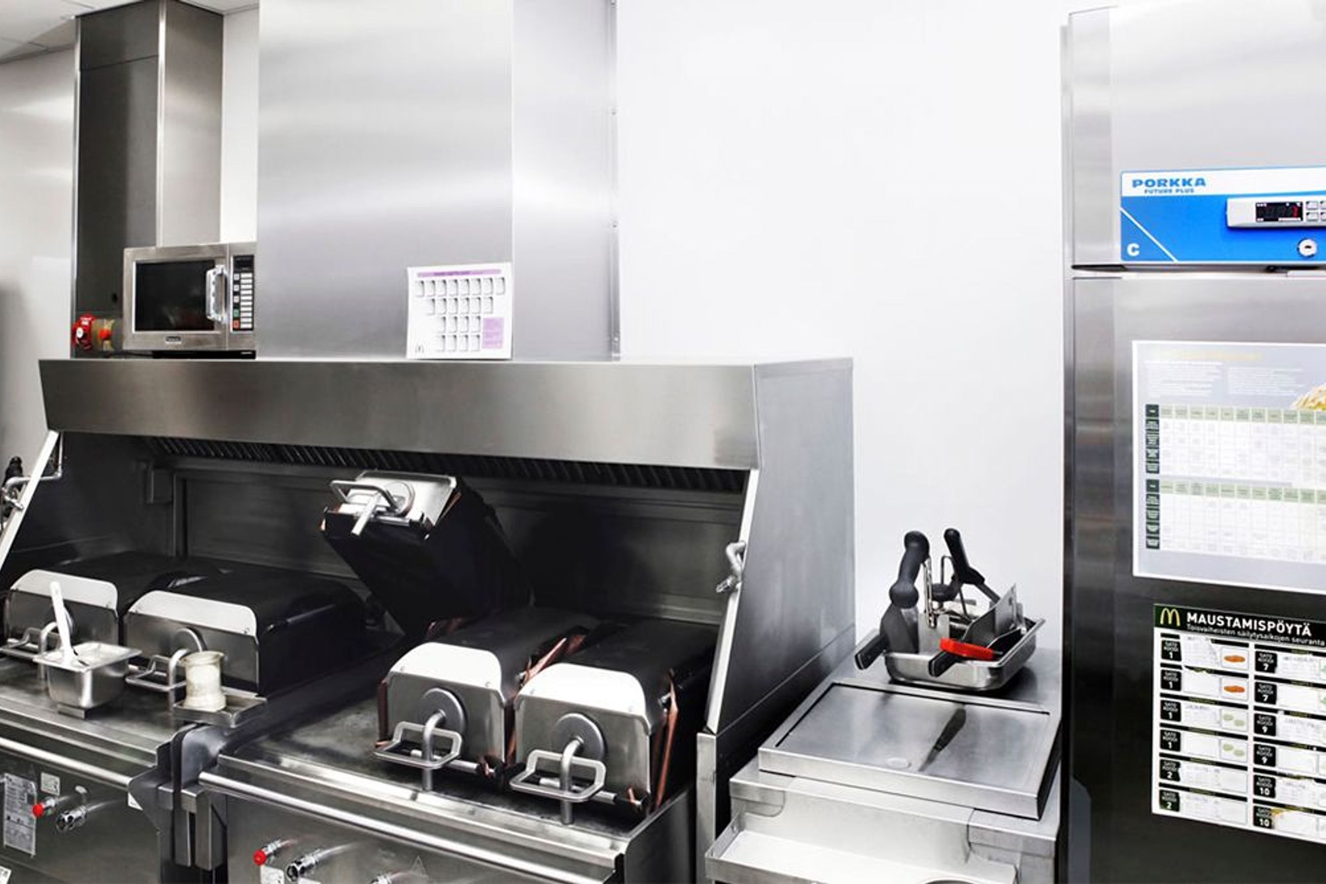 Altro Whiterock White™ FR Hygienic Wall Lining