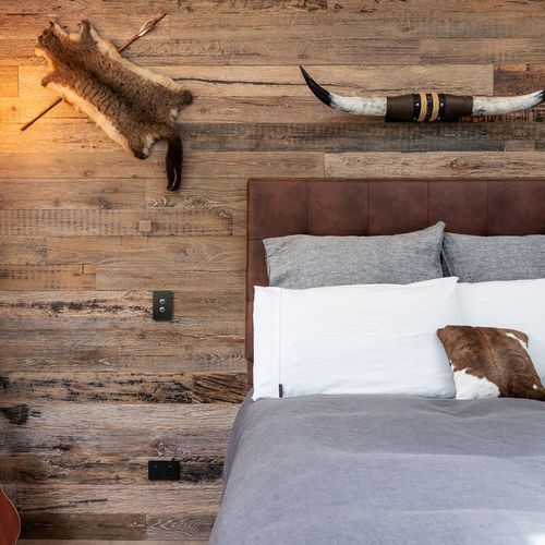 Imondi Weathered Oak Reclaimed Interior Panelling