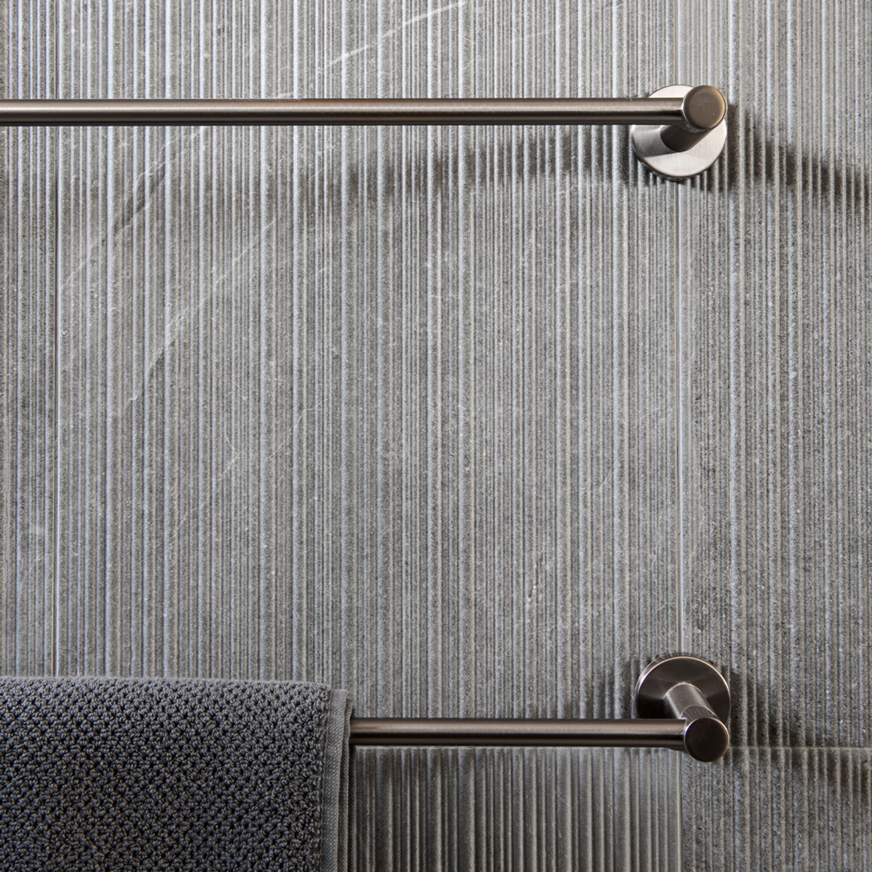 Hellin Grey Line | Perini Tiles
