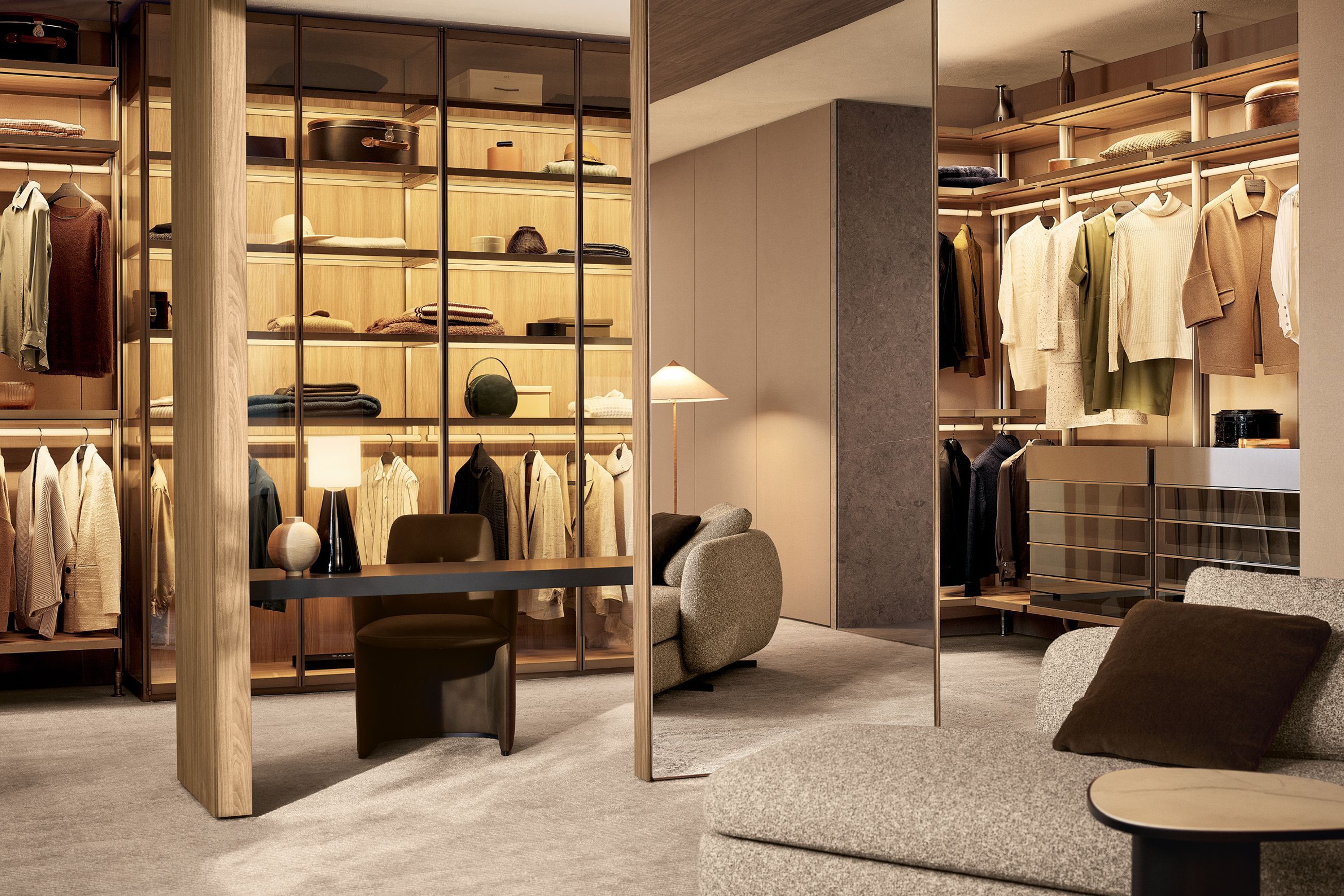 Lexington Walk-In Closet
