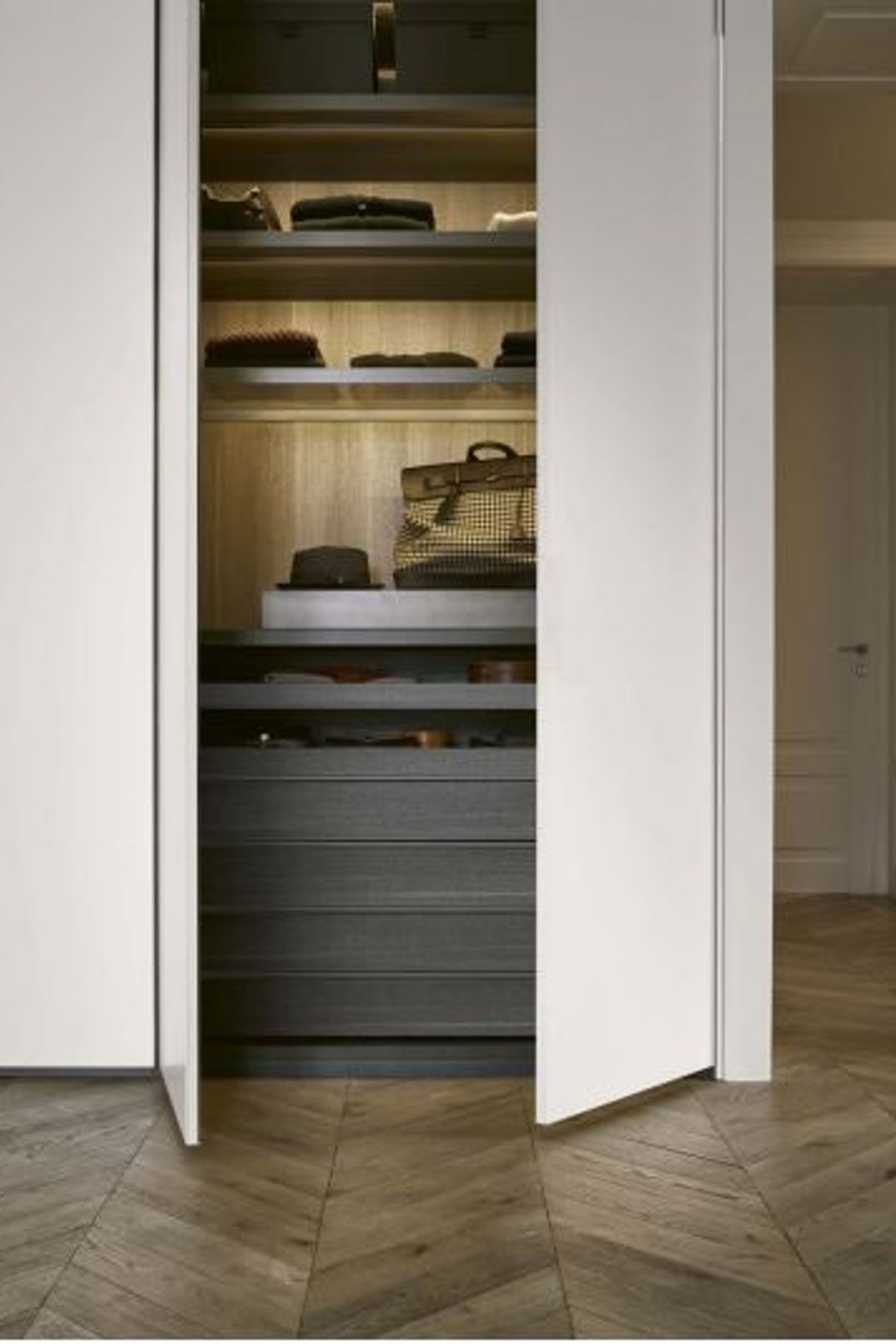 New Entry Wardrobe