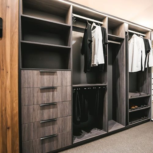 Metro Walk-In Wardrobe