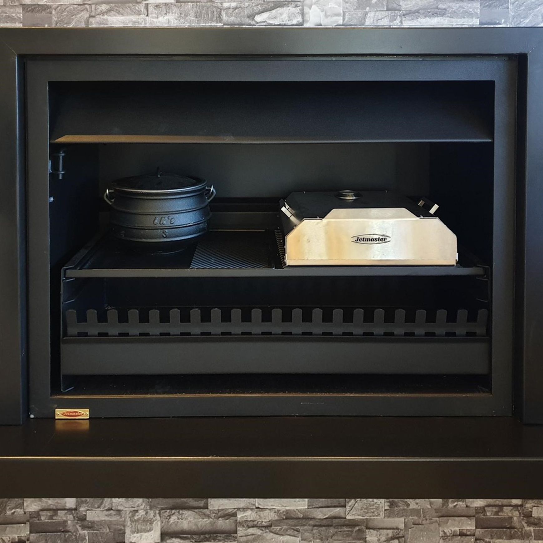 Jetmaster Quadro Outdoor Wood Fireplace