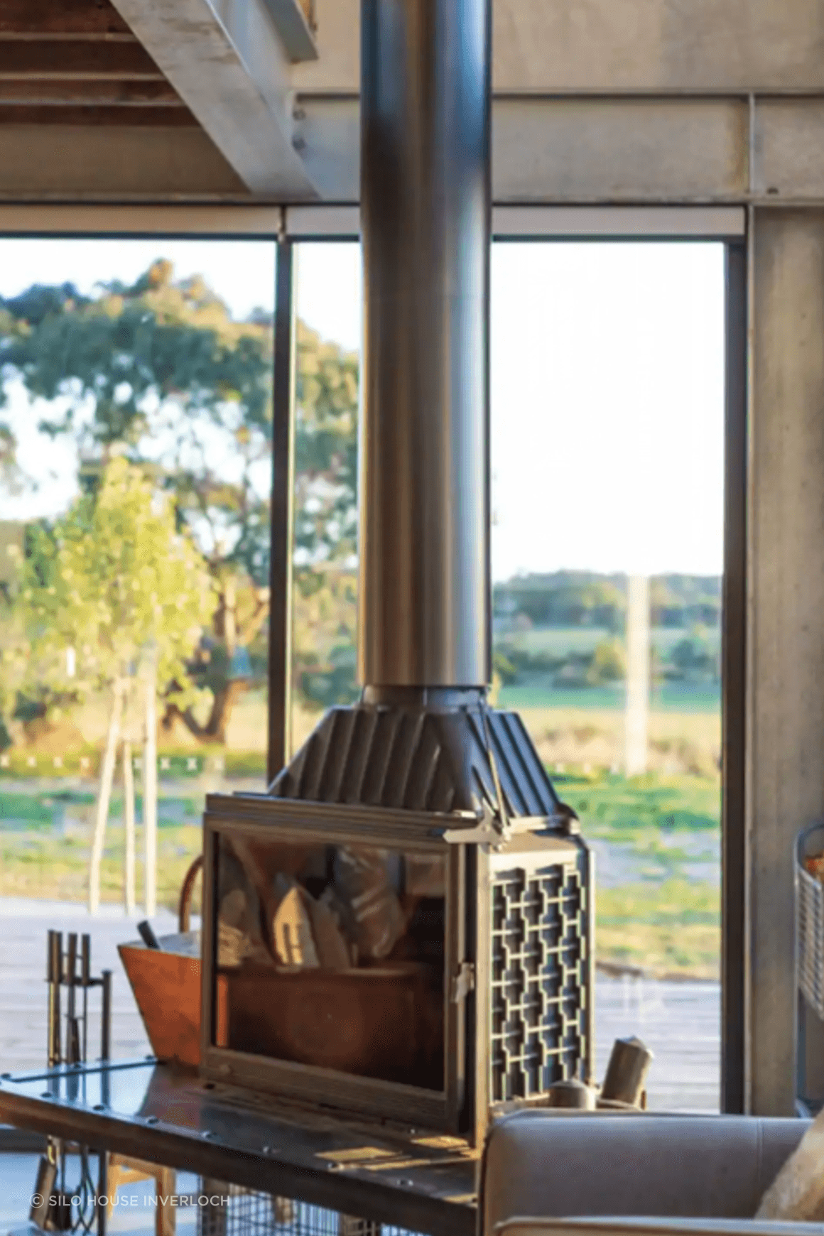 Seguin Super 9 Cheminee Fireplace - Swing Door