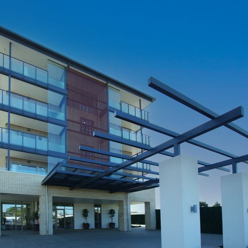 Deep & Darker-Toned Woodgrain Finishes