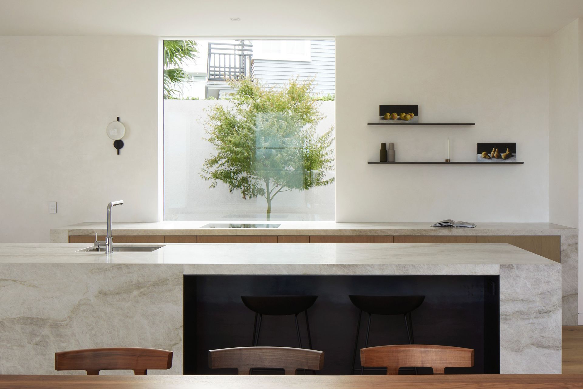 Supporting Image 1 for Yoke