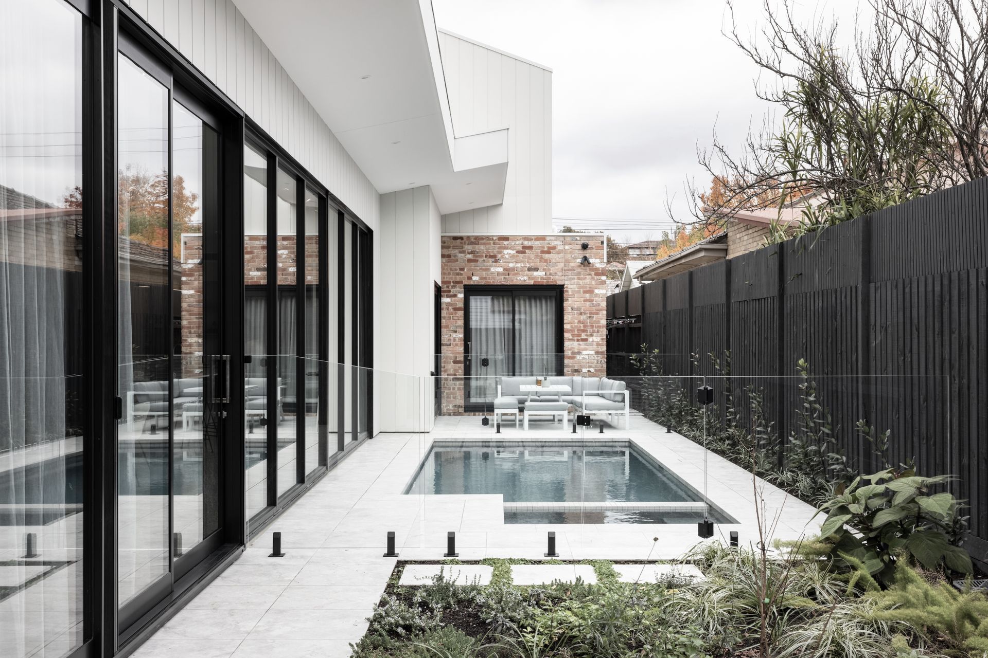 Supporting Image 7 for Loxton Built