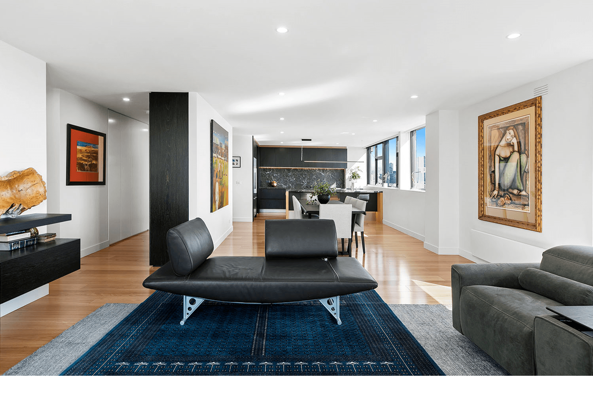 Supporting Image 1 for E+Mc2