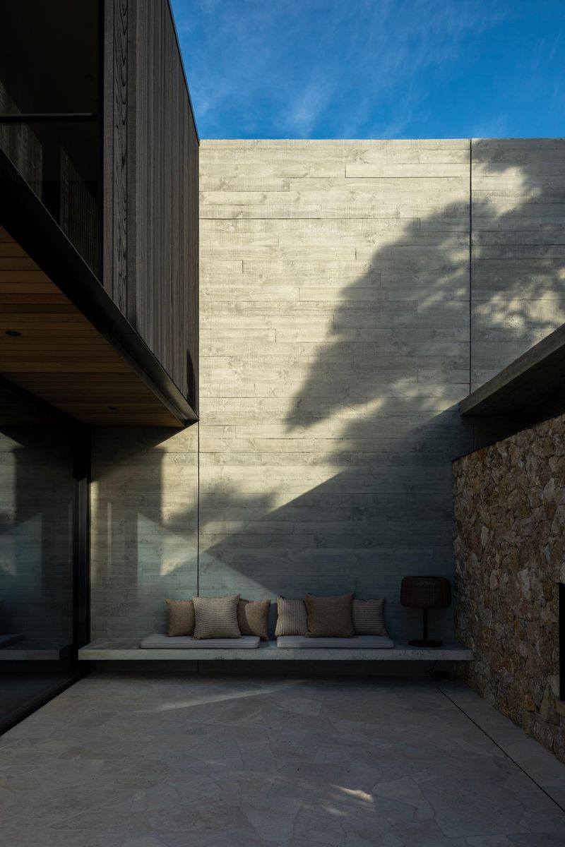 Julian Guthrie Architecture