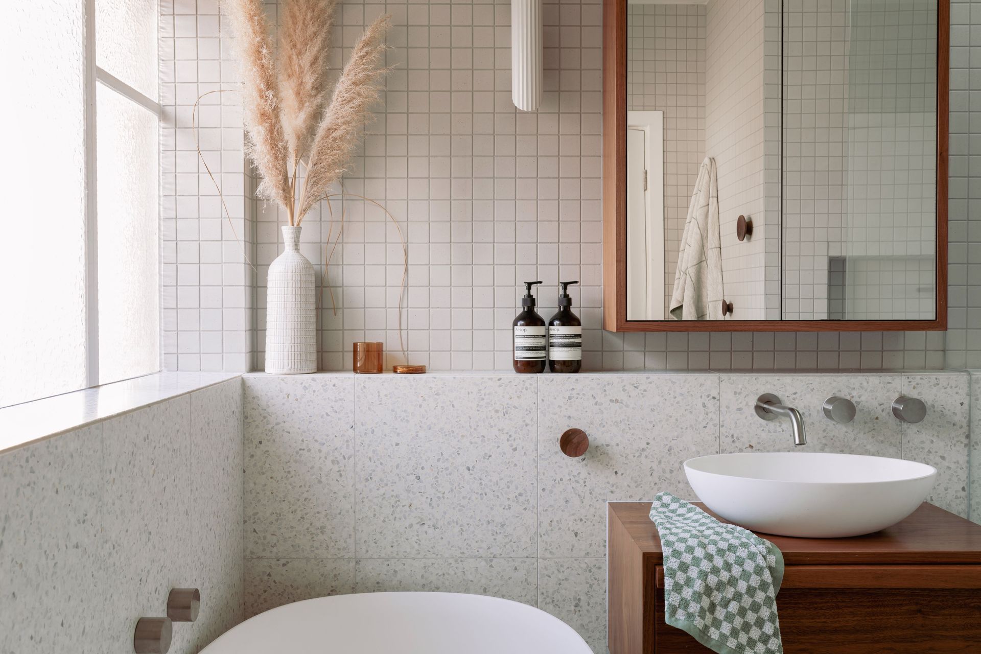 Hero Banner for Bonnie Mills Architecture + Interiors