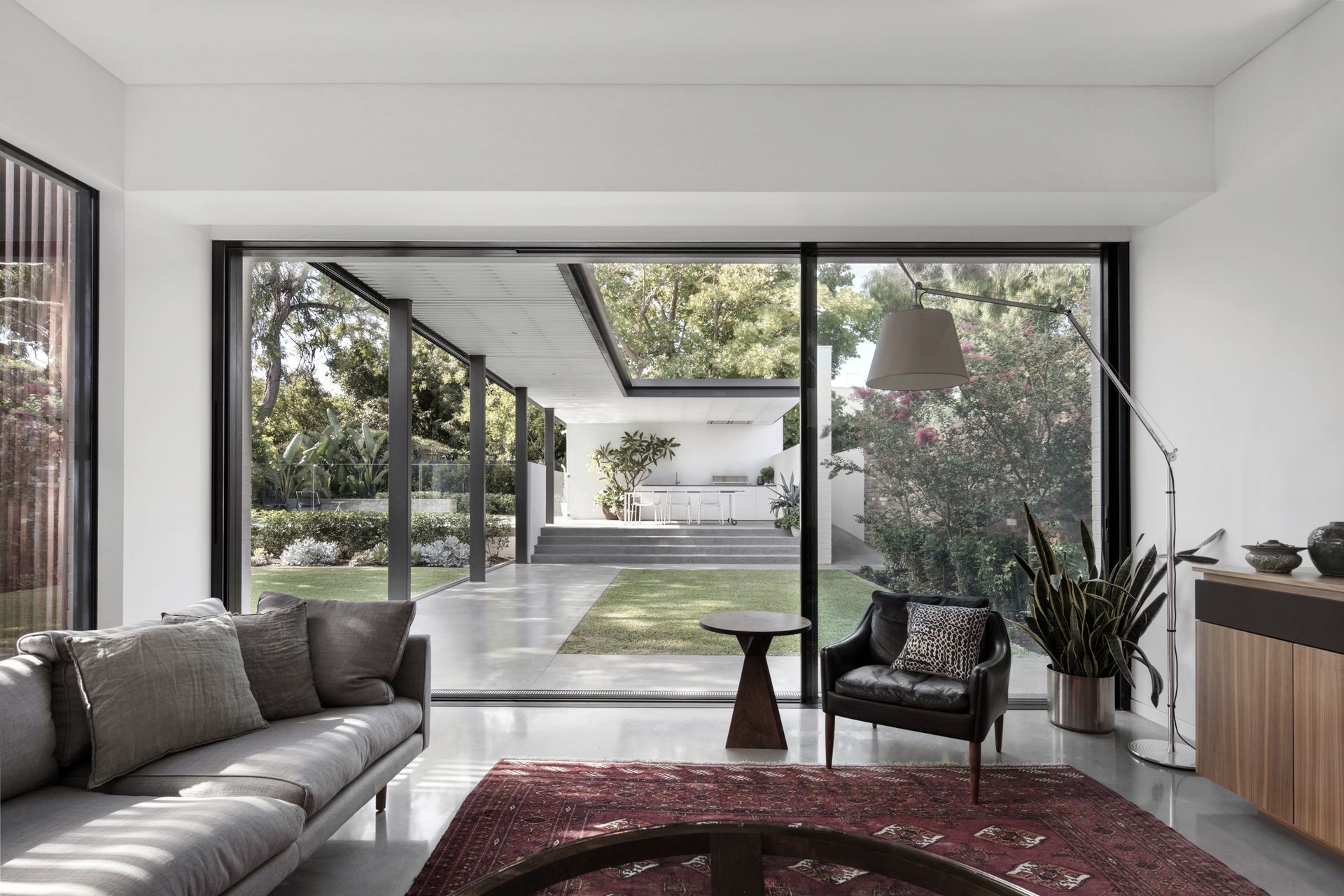 Supporting Image 4 for Cast Studio