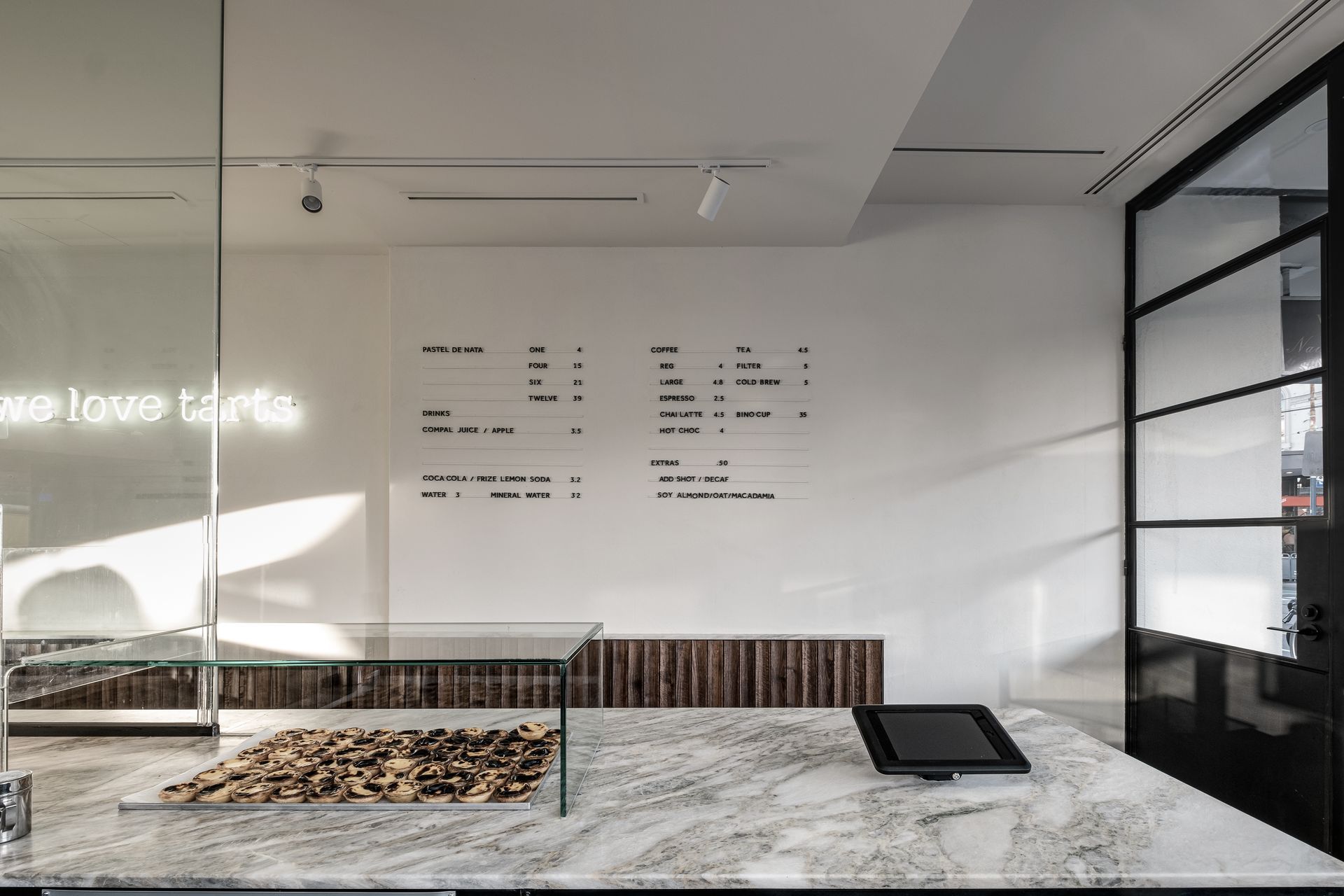 PEPPER & WELL banner