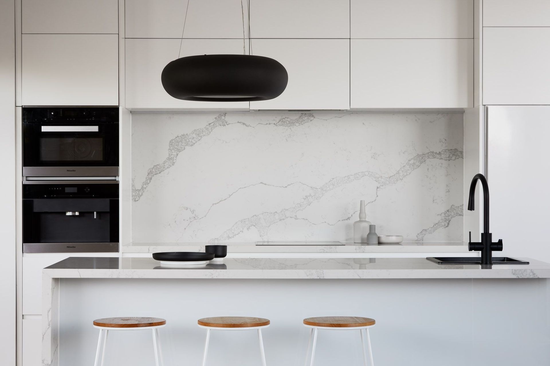 Supporting Image 1 for R ARCHITECTURE