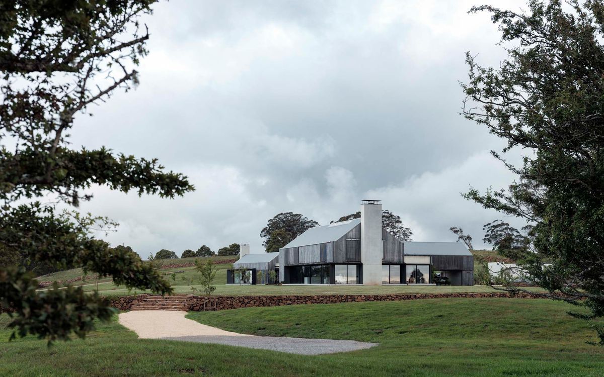 Luke Moloney Architecture banner