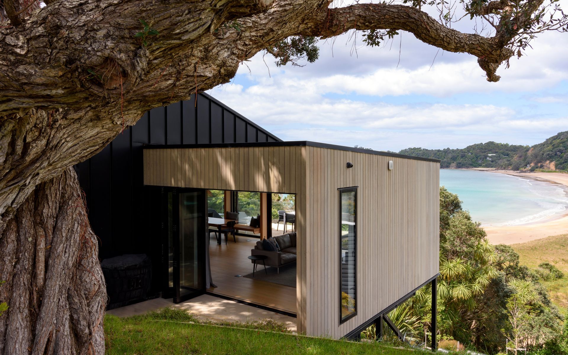 Supporting Image 2 for Box™ - The Architect Builder