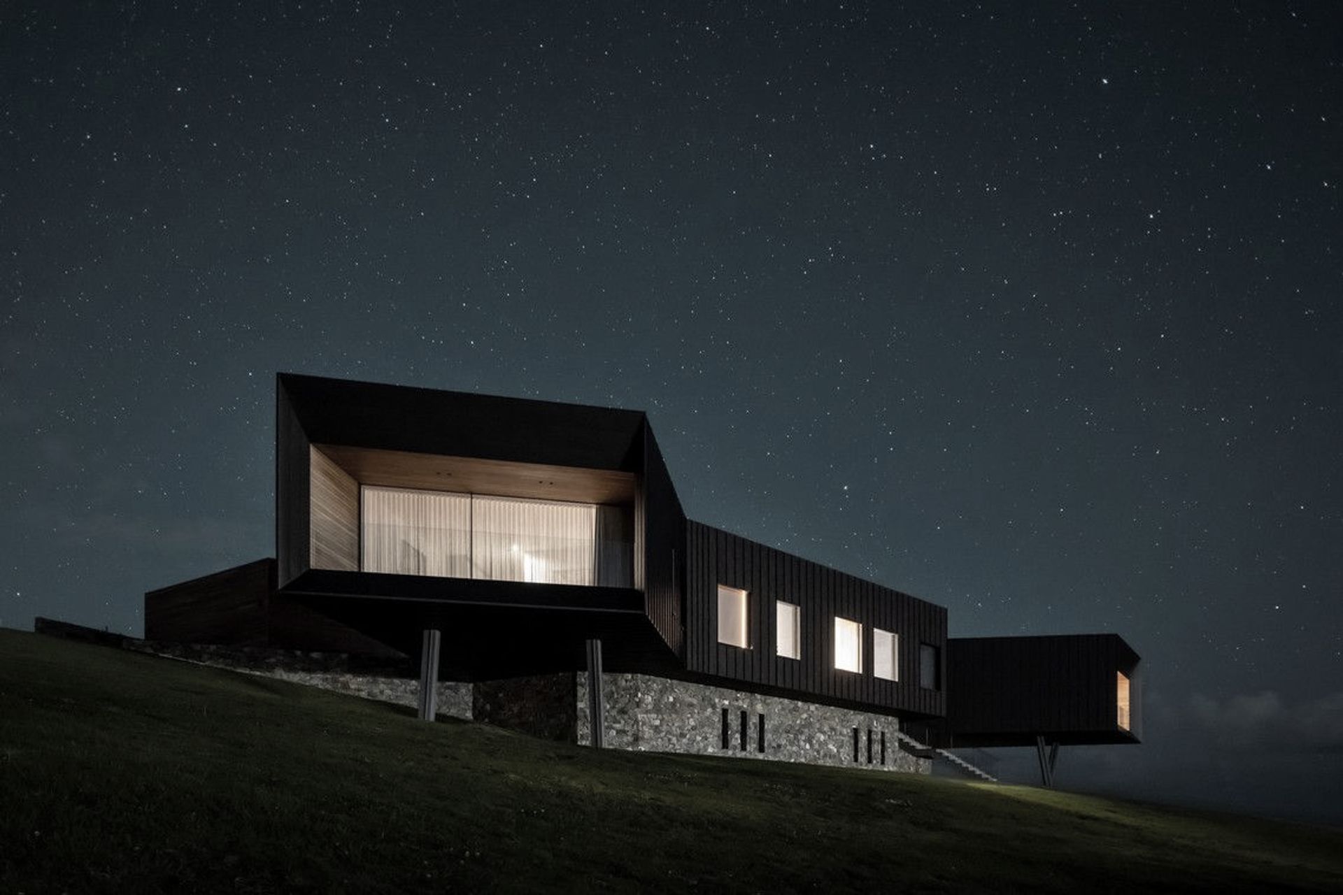 Hero Banner for Atelier Andy Carson