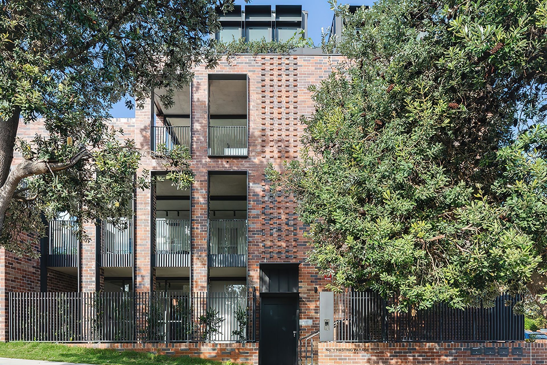 Supporting Image 4 for MHNDU