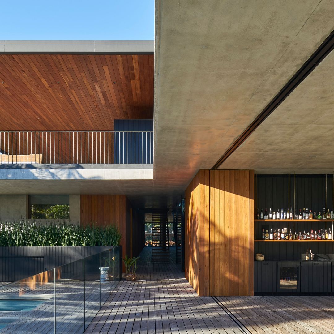 MCK Architecture