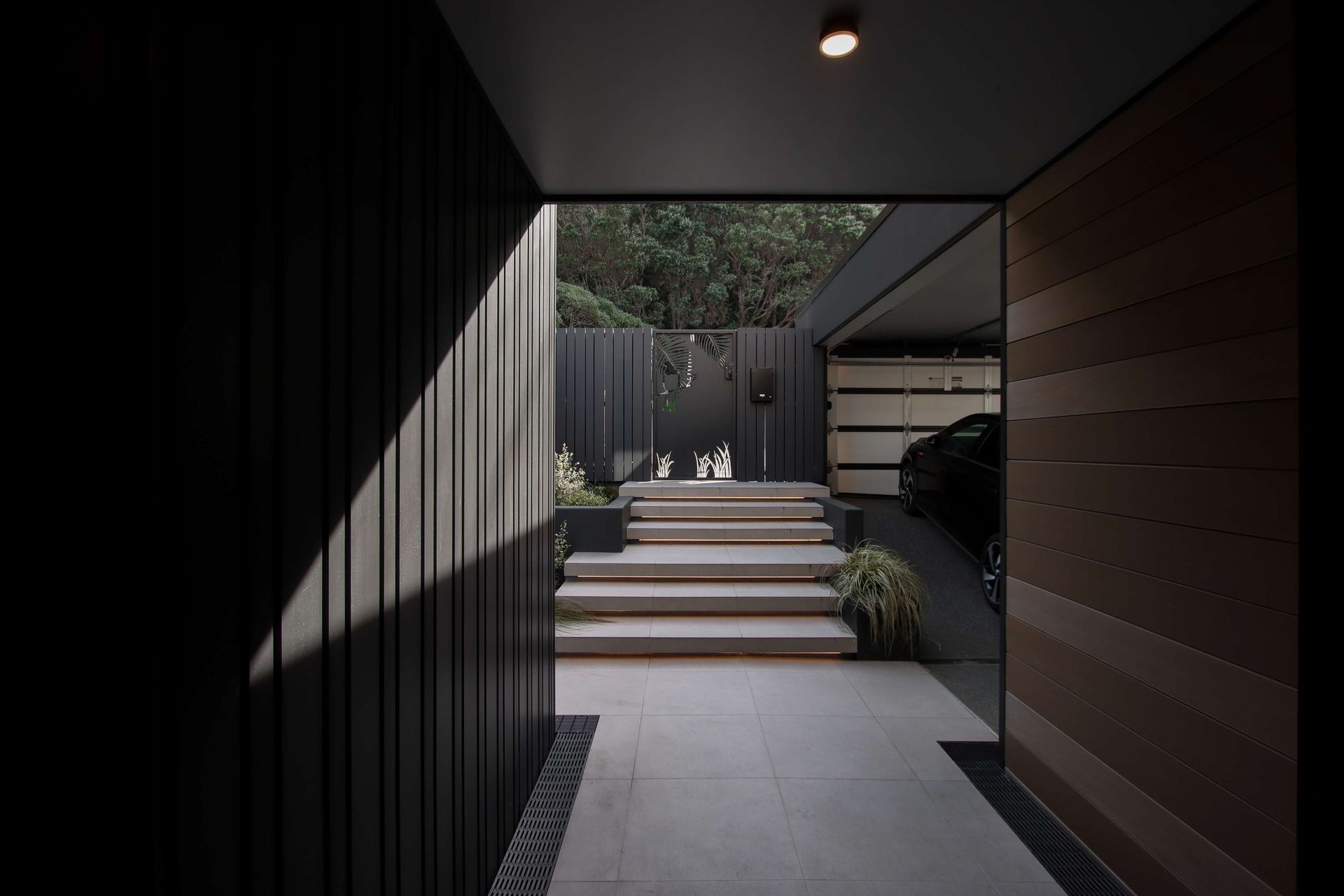 Supporting Image 1 for Moore Design