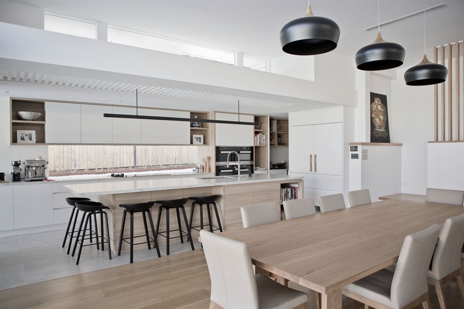 Supporting Image 2 for Beecraft