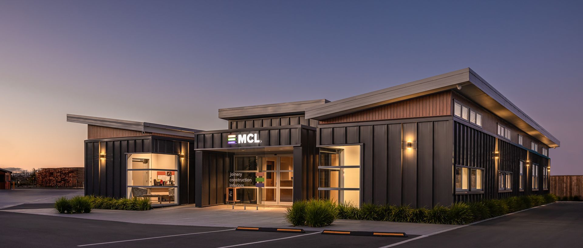 Hero Banner for MCL Construction