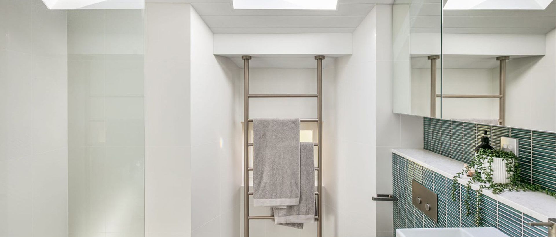 Supporting Image 3 for Magico Constructions