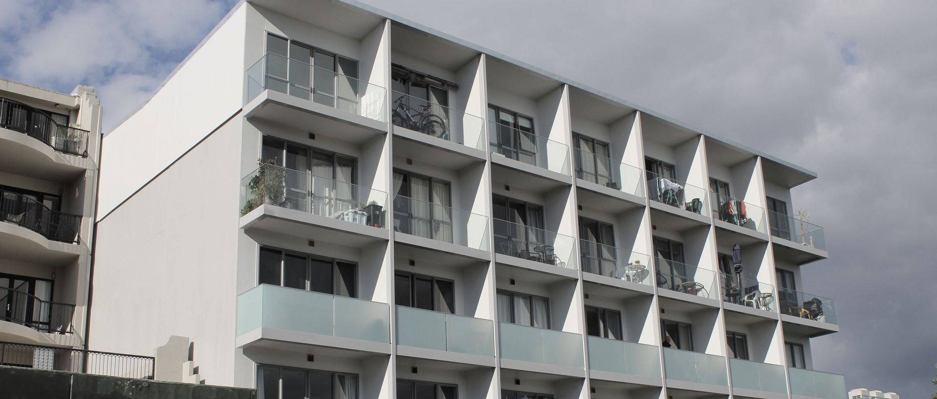 Supporting Image 3 for Forme Reclad