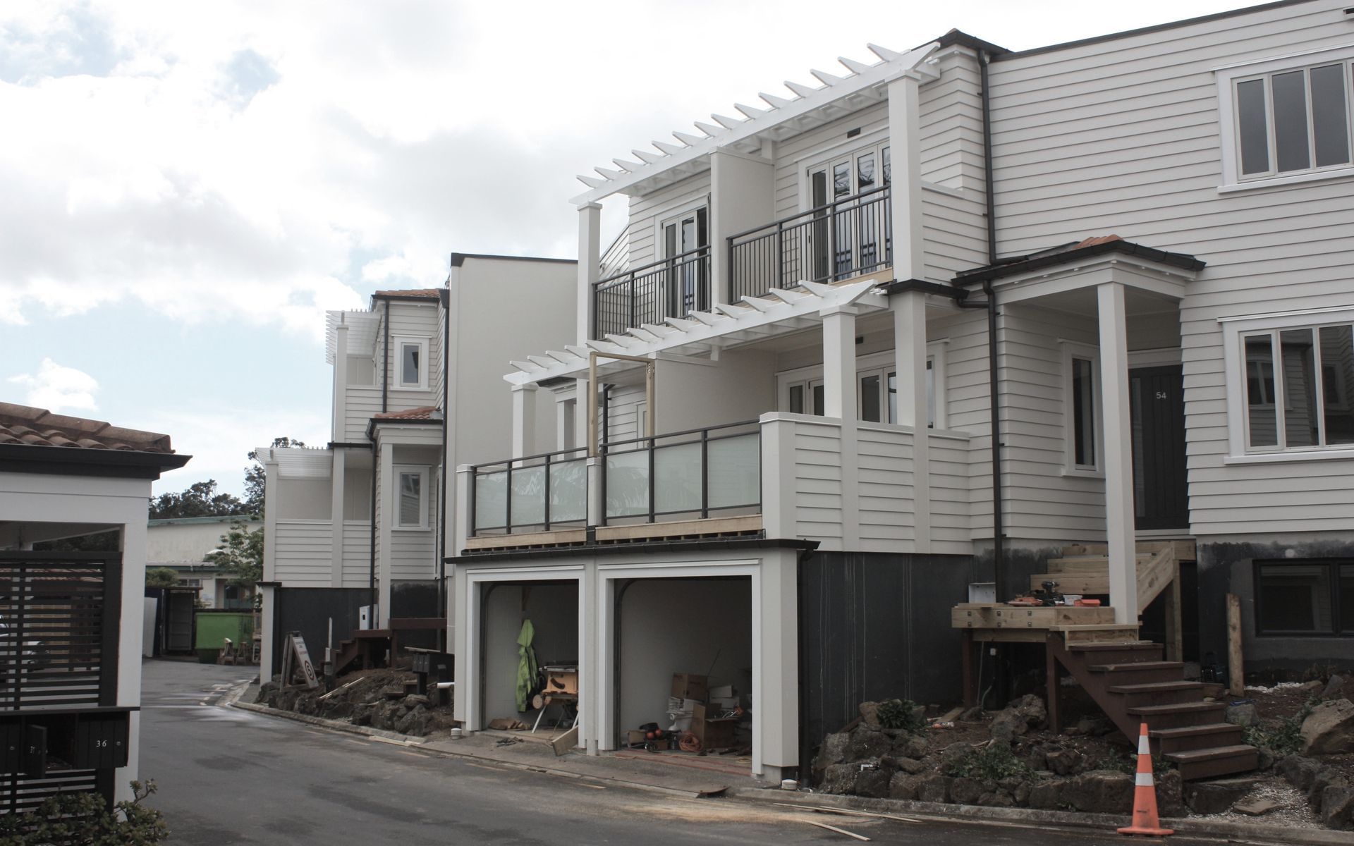 Supporting Image 4 for Forme Reclad