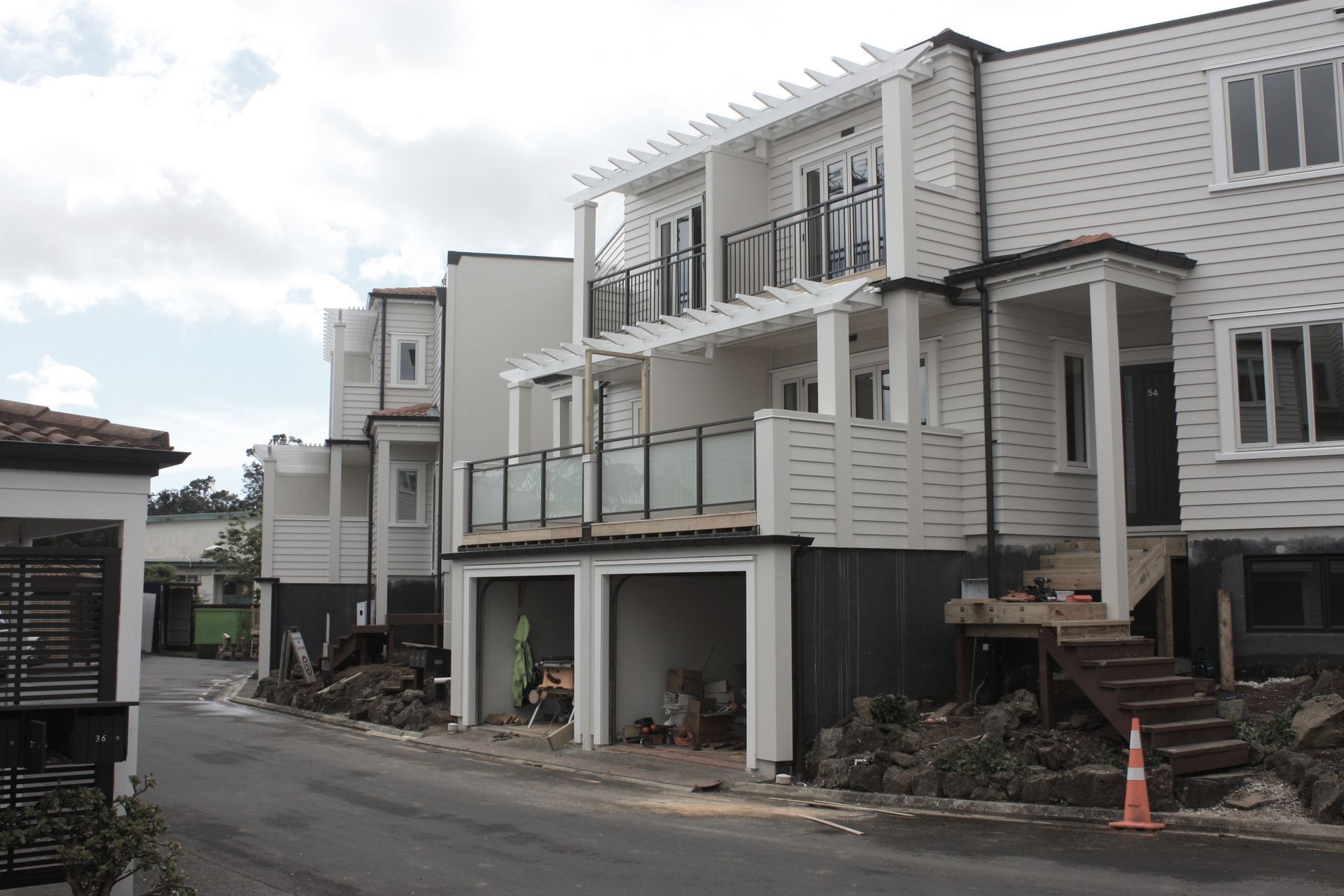 Supporting Image 4 for Forme Reclad