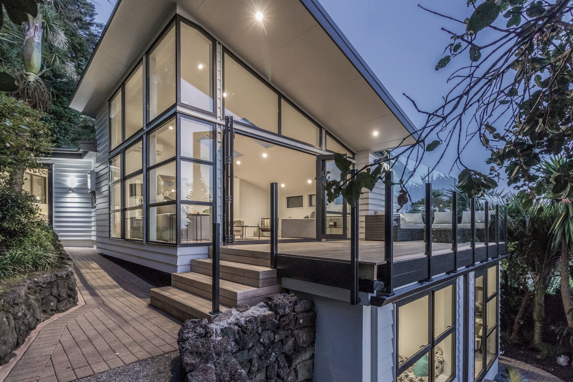 Supporting Image 1 for Leading Homes