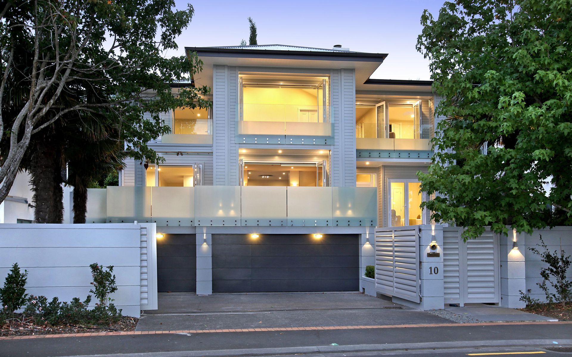 Supporting Image 5 for Forme Reclad