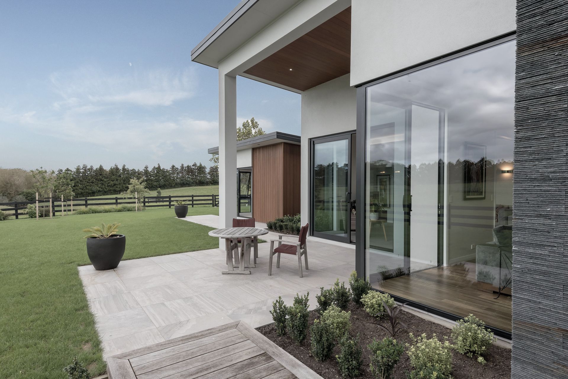Emandee Homes banner