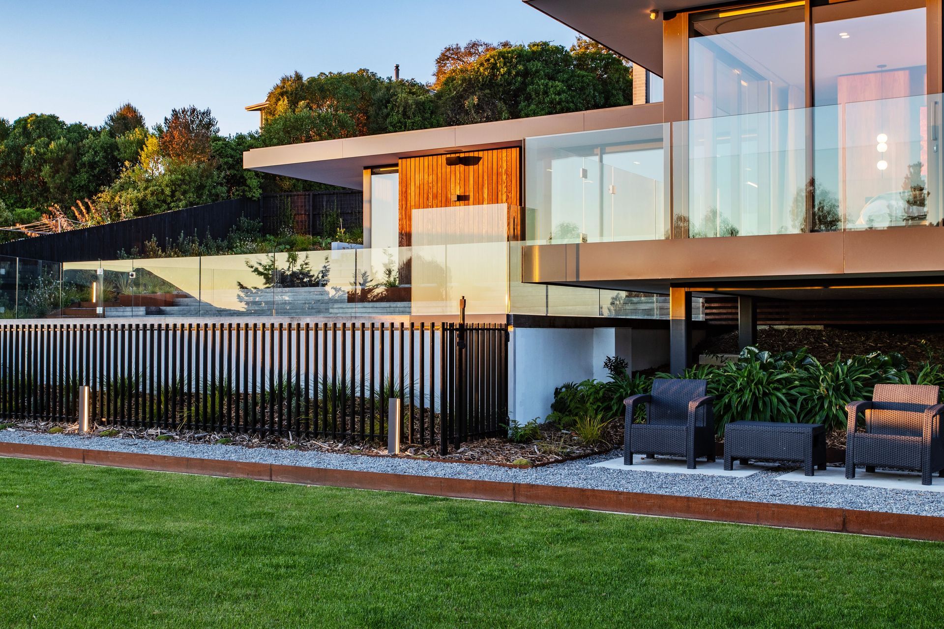 Supporting Image 4 for Williams Elvidge