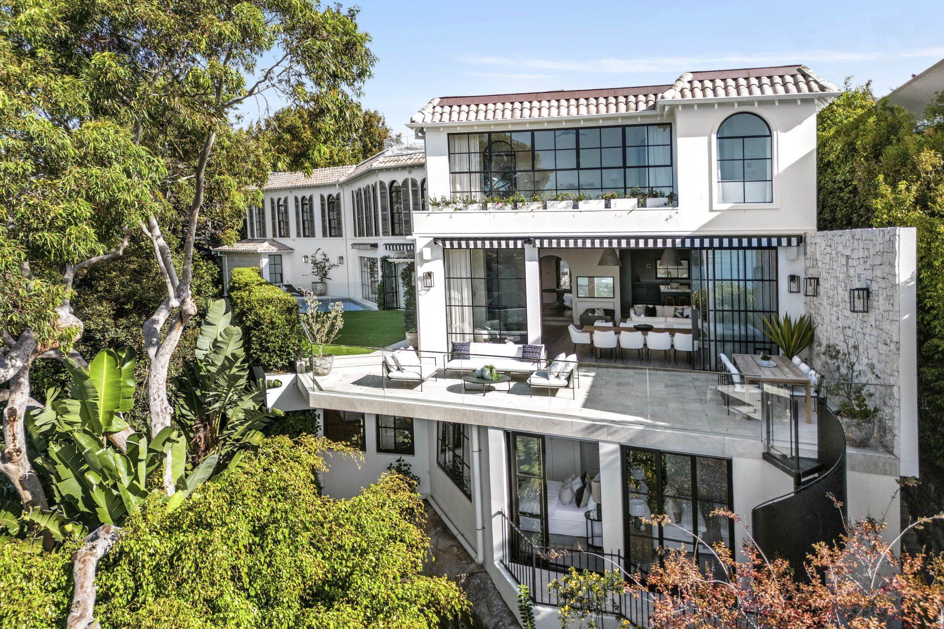 Supporting Image 3 for To The Mil