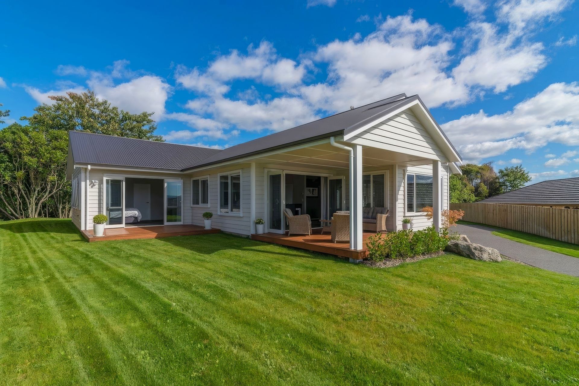 Supporting Image 3 for Parallel Build