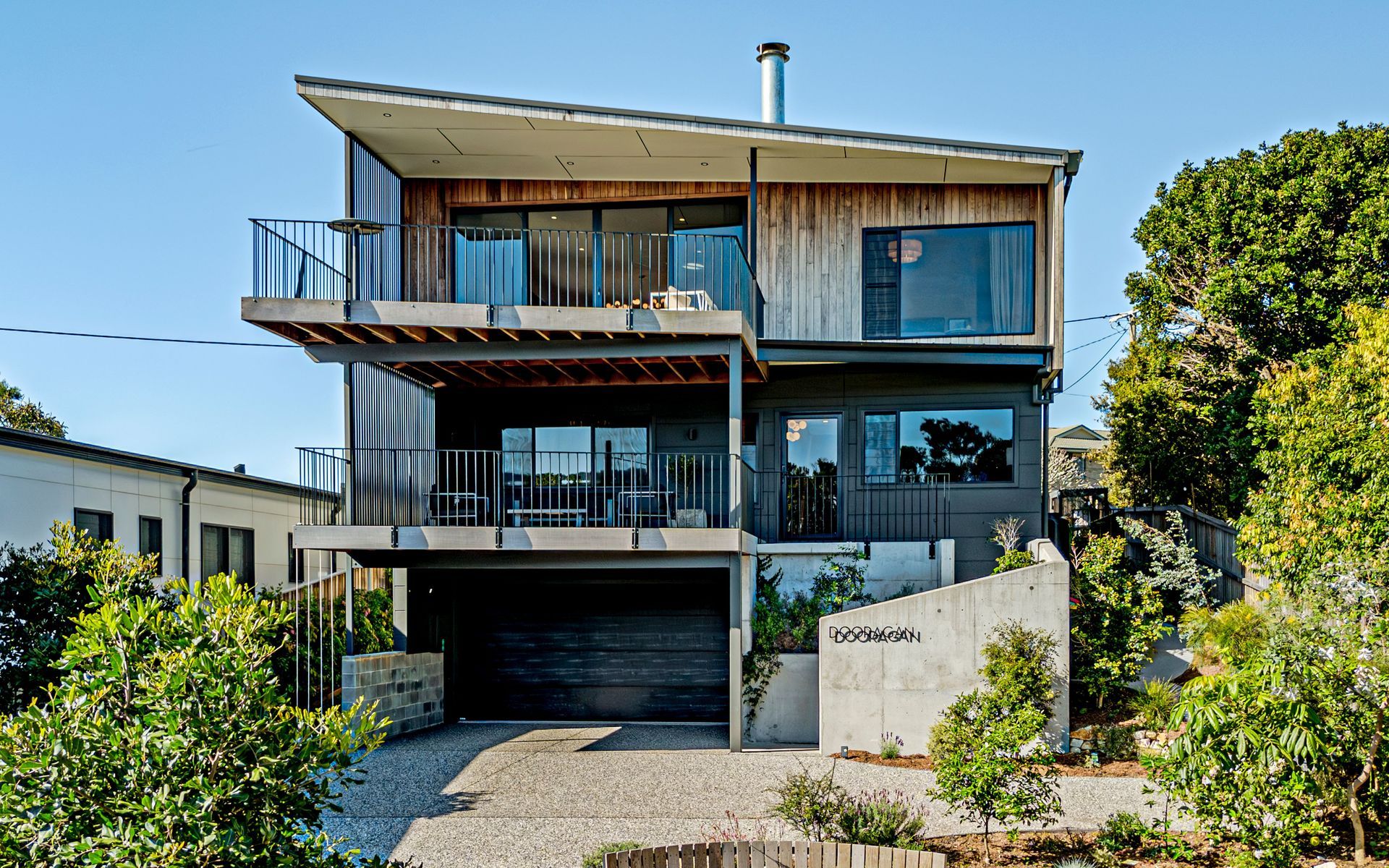 Supporting Image 2 for Simon Hayward Design