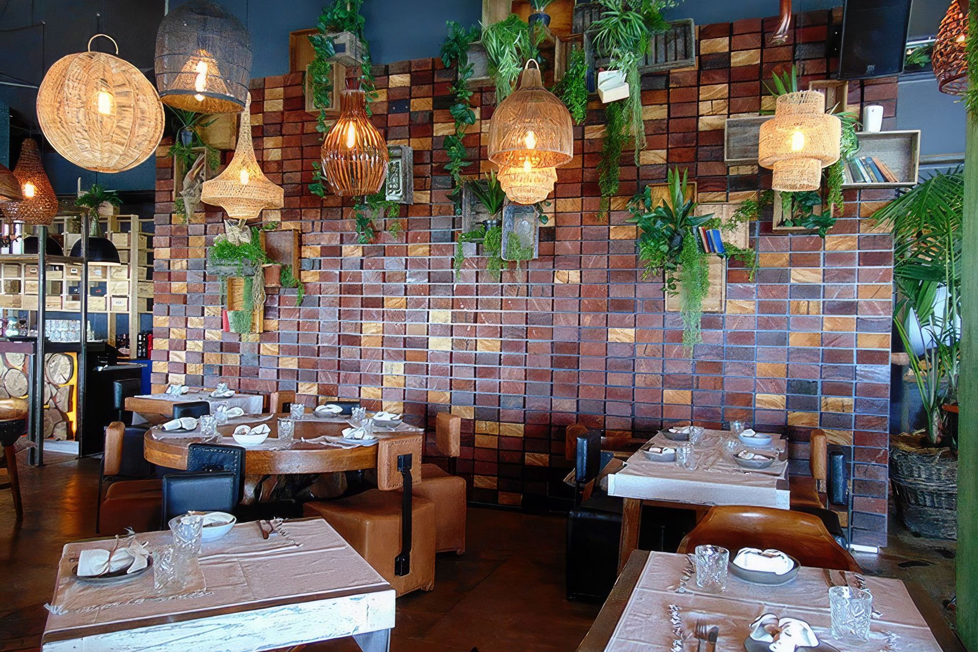 Supporting Image 3 for Woodstar