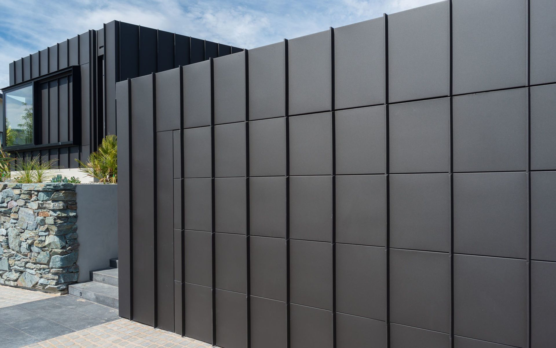 Supporting Image 5 for Iconic Cladding