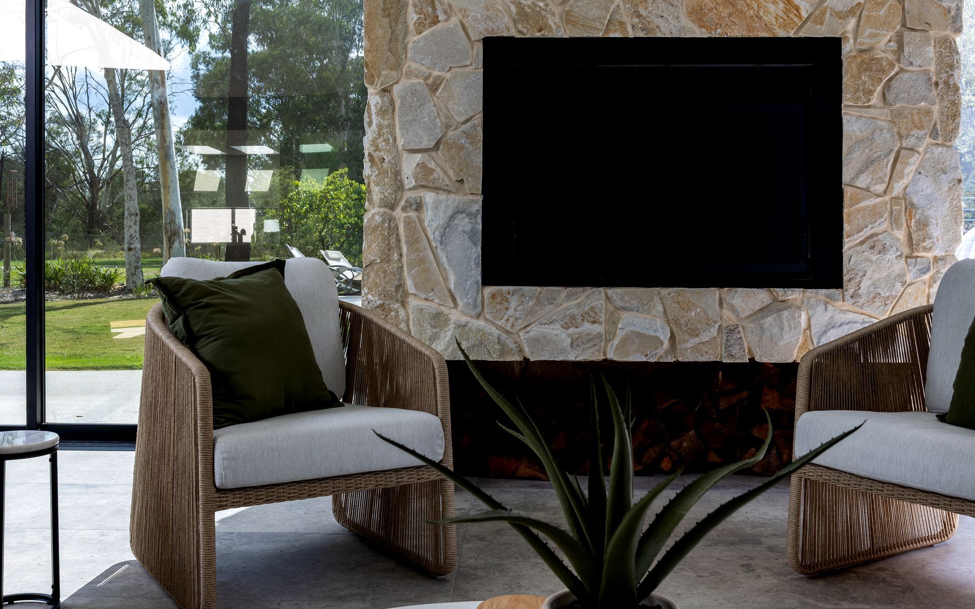 Hero Banner for Prolific Stone International