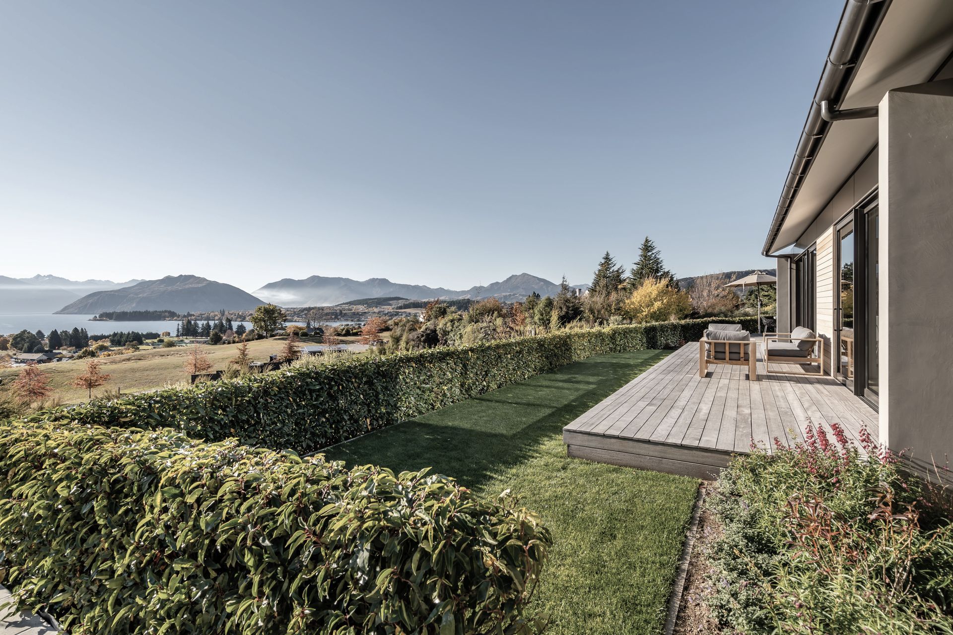 Hero Banner for All Elements Outdoor Construction