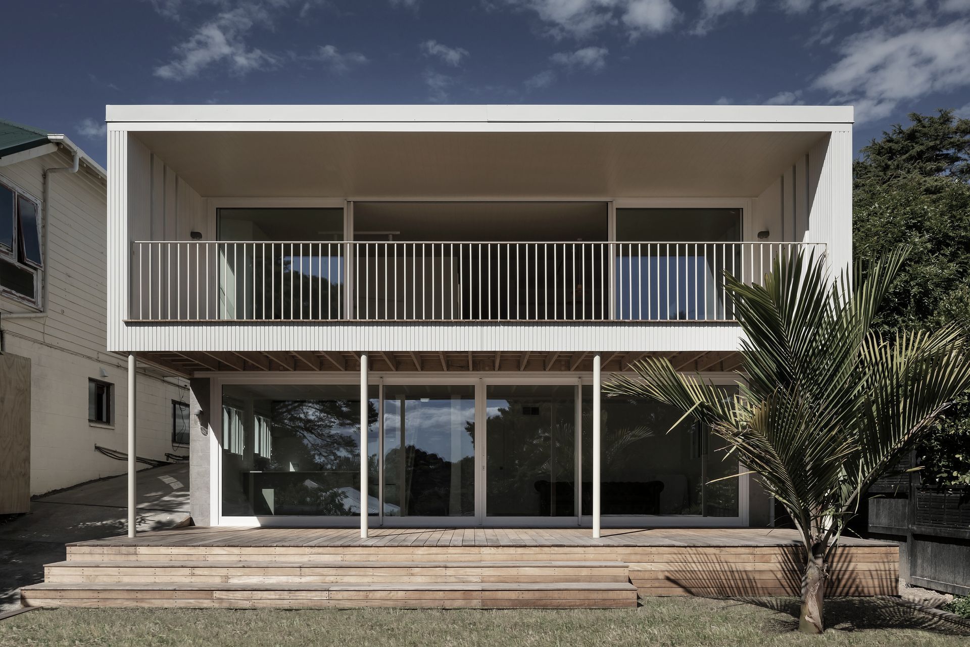 Hero Banner for Wolf Construction