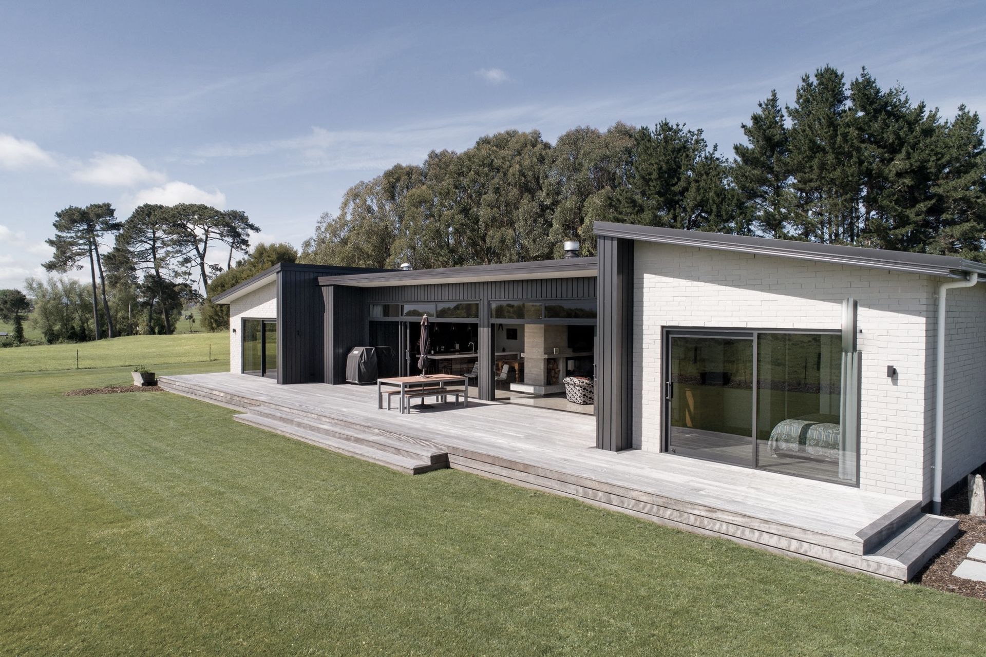 Hero Banner for Top Mark Construction