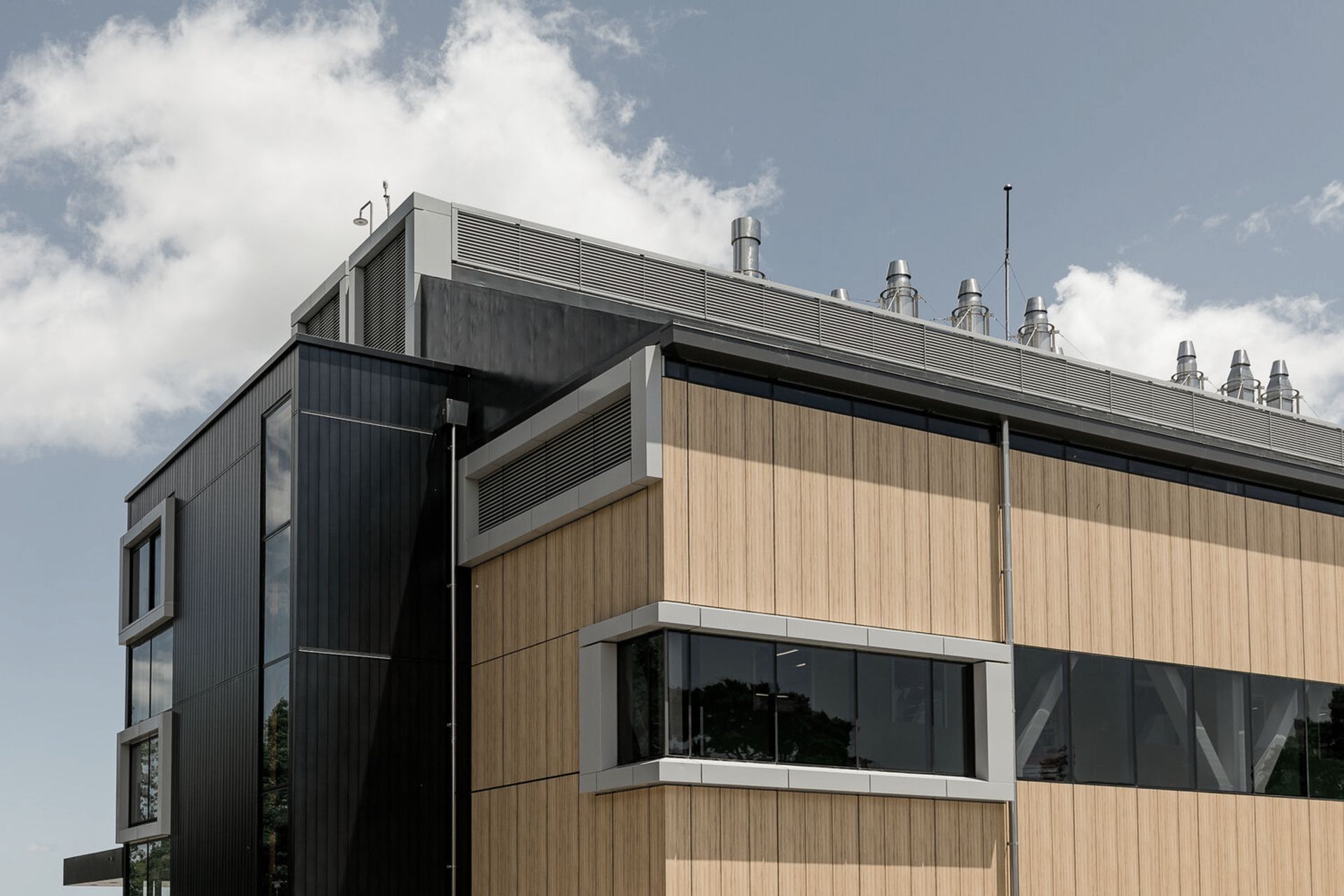 QualMax Construction banner